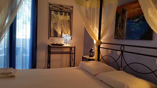 Adamas Code promo Grèce Booking.com
