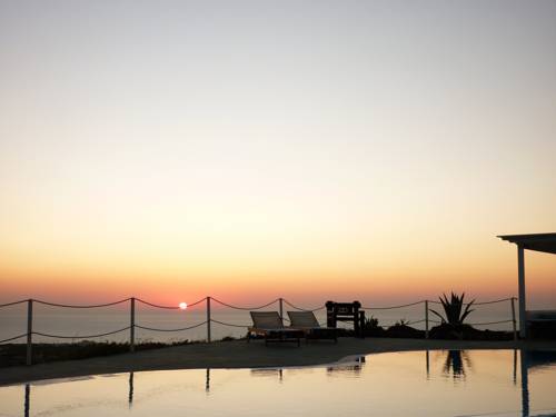 Fira Greece Hotel