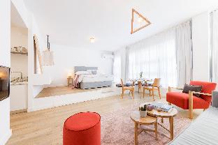 Piraeus Greece Hotels