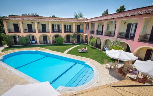 Ipsos Greece Hotel