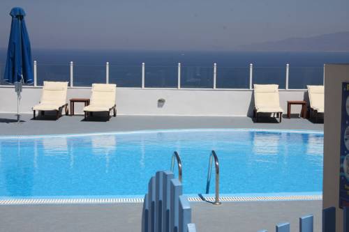Finikia - Oia Greece Hotel