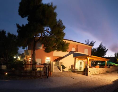 Aghios Emilianos Greece Hotels