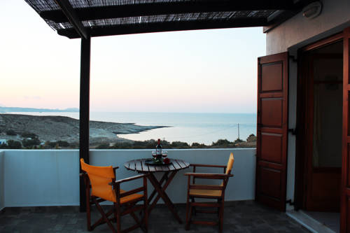 Agia Irini (Milos) Griekenland promotiecode Booking.com